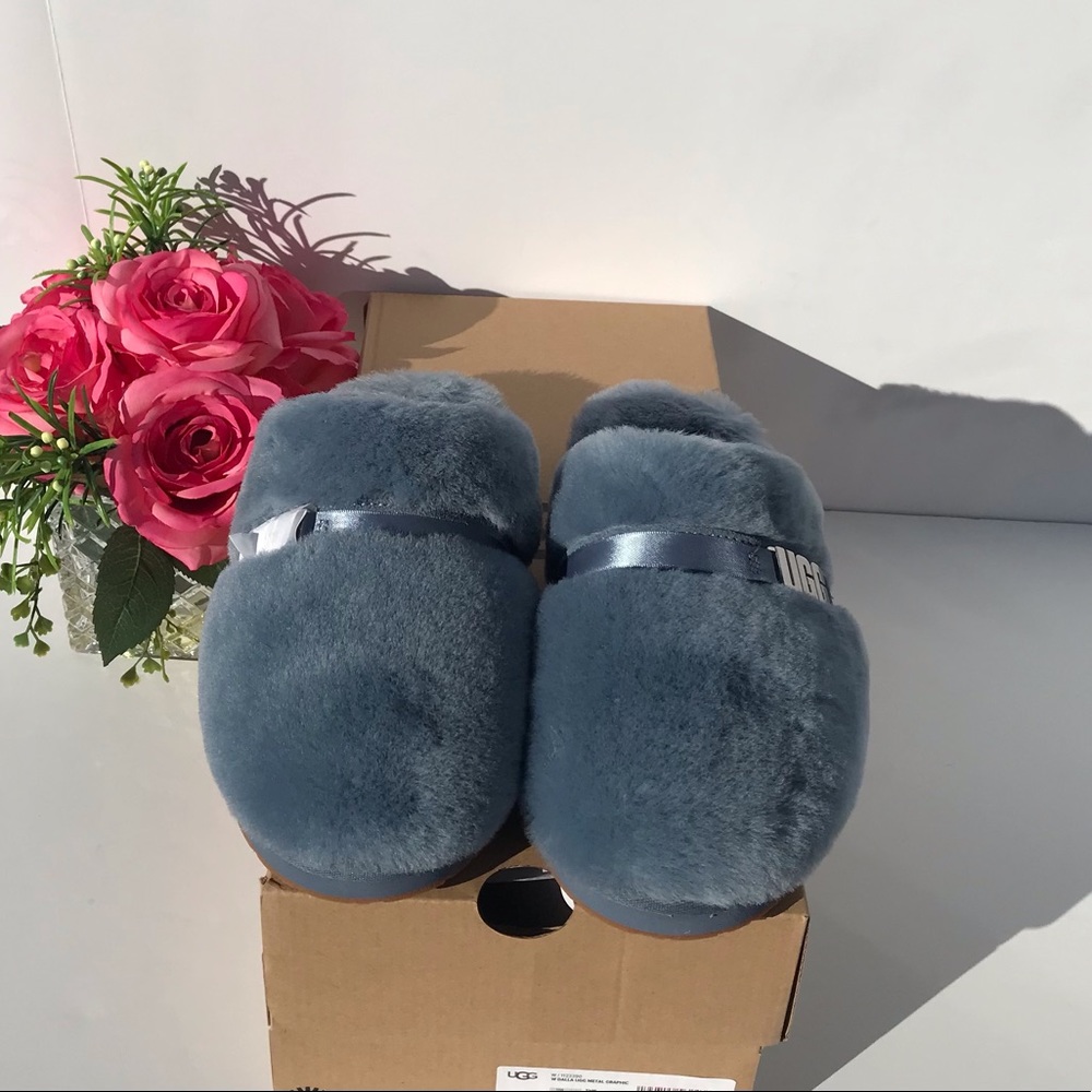 UGG Dalla UGG Metal Graphic